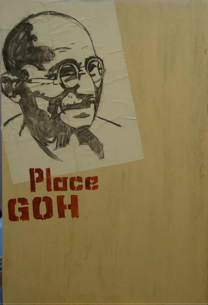 09/03/2015 :  fond de Toile pour portrait - Acrylique et collage sur toile 90 x 133 cm